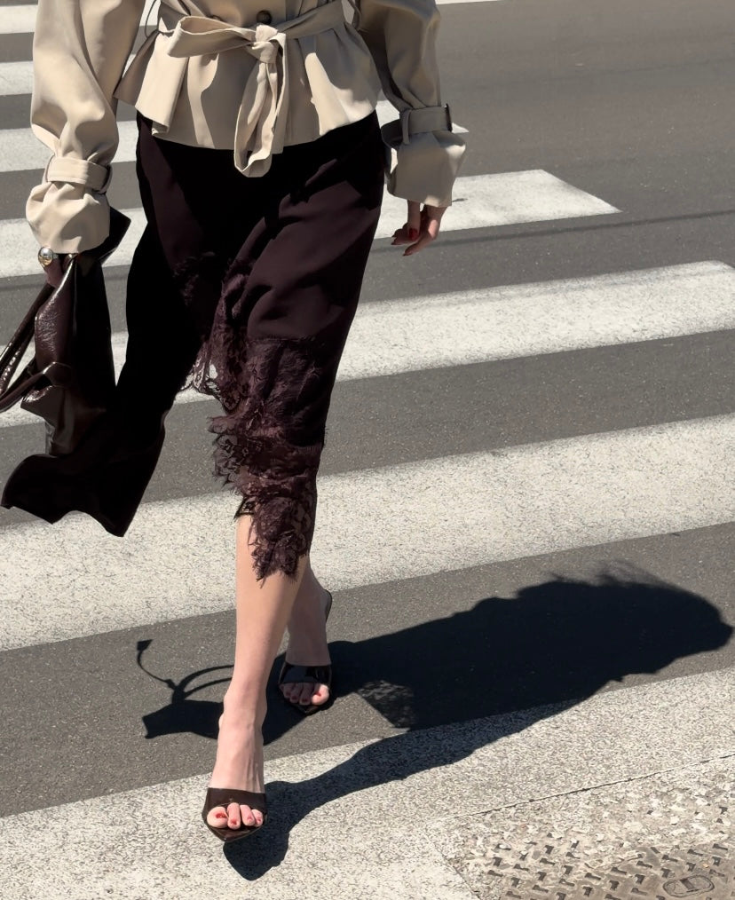 DISCRICT LACE SKIRT
